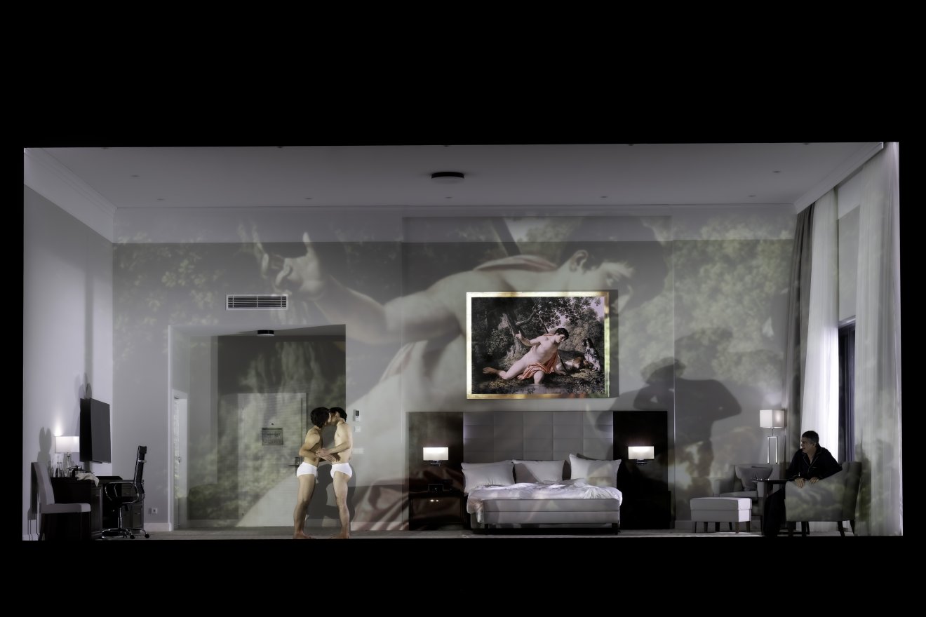 Hotel Metamorphosis
