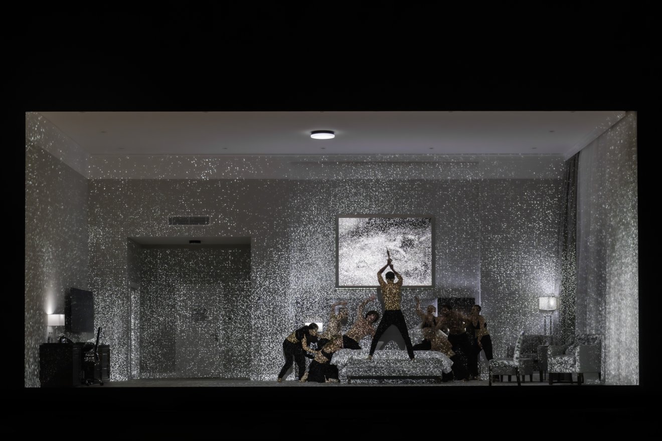 Hotel Metamorphosis